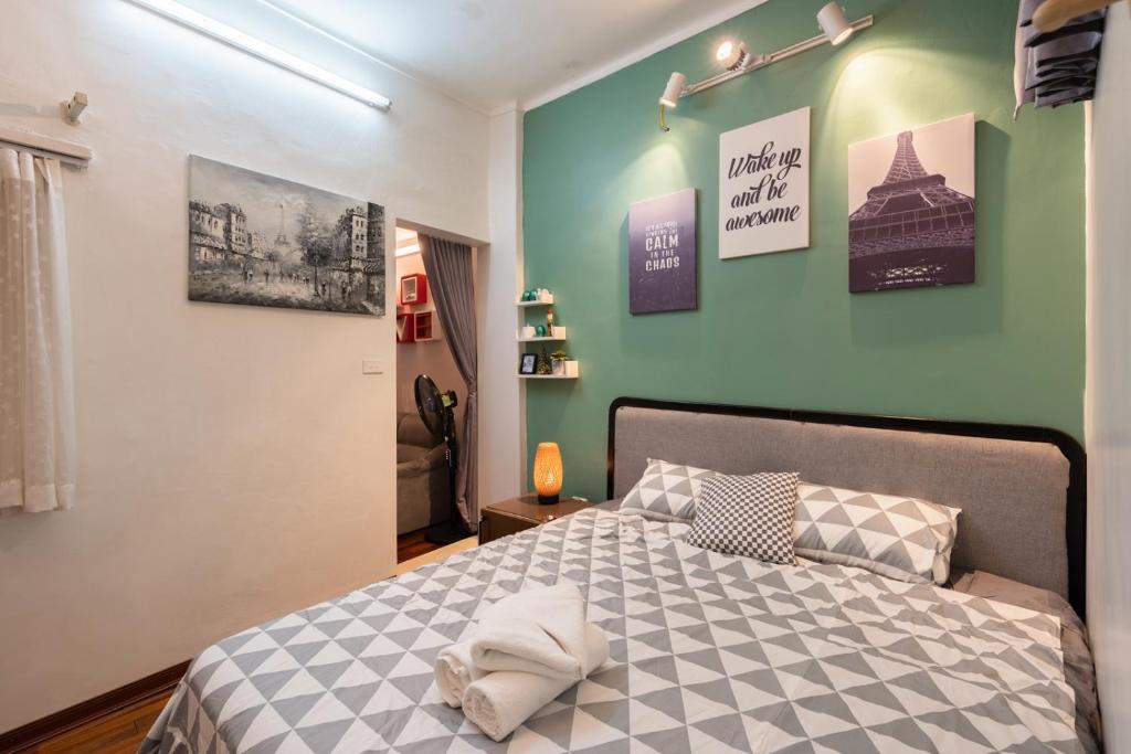 A19HOME - Free Breakfast & Travels