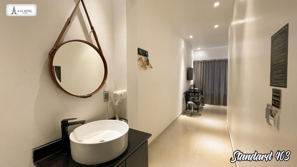 A in Hotel Riverside