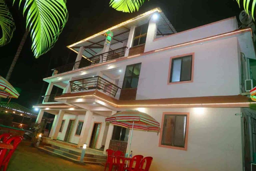 Rane's Cottages By Joy Suites