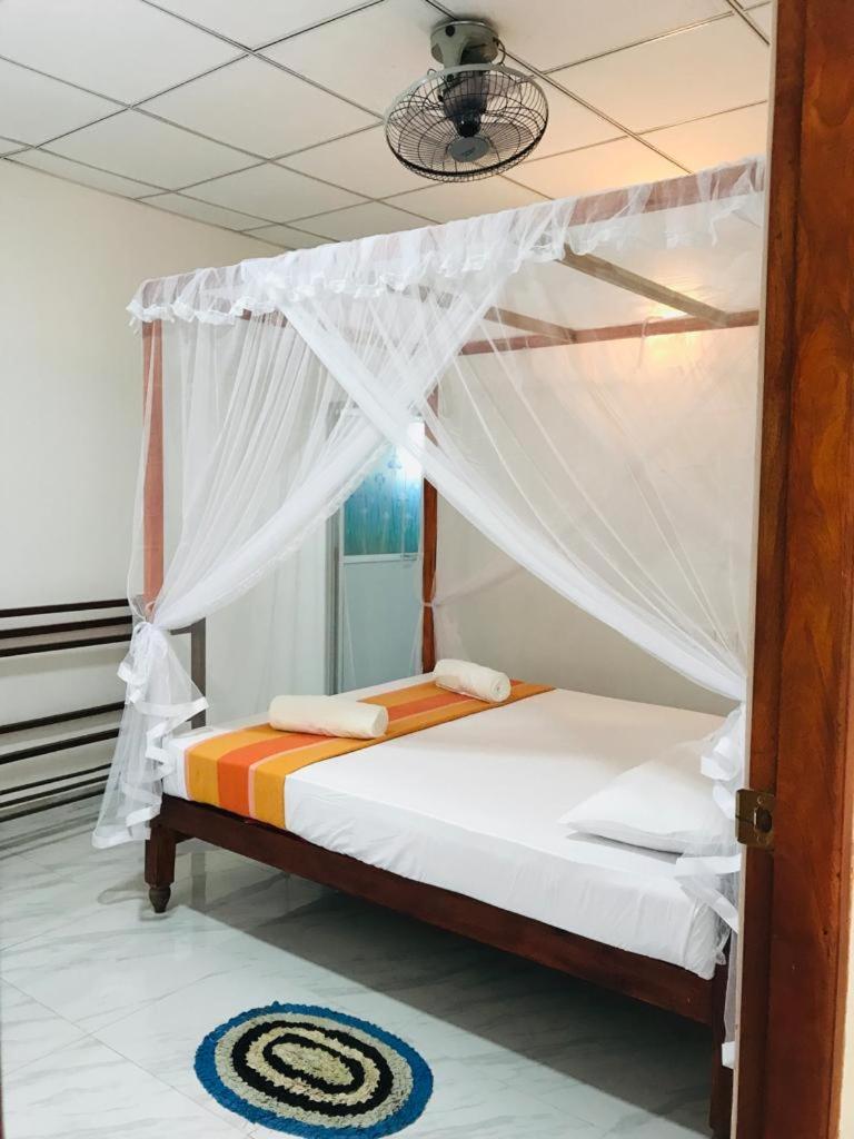 Tashil Hotel & Restaurant photo 1