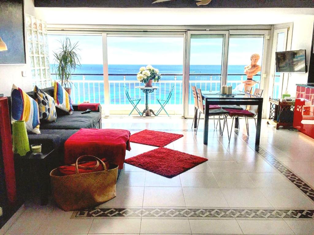One bedroom appartement with terrace and wifi at Alicante photo 1