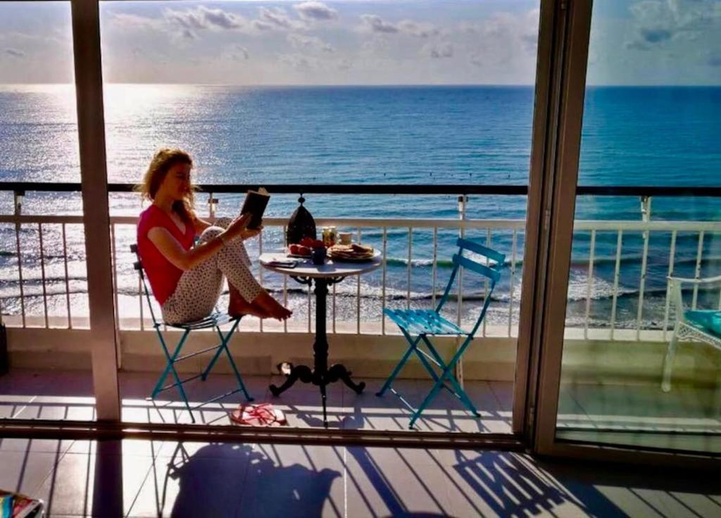 One bedroom appartement with terrace and wifi at Alicante photo 4