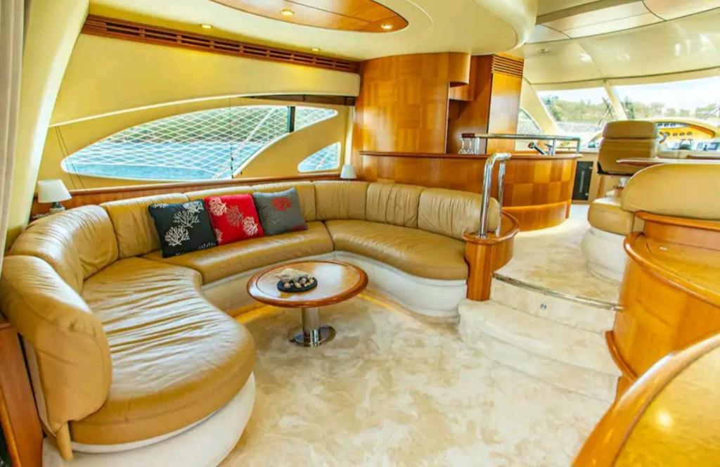 Vision yatch photo 1