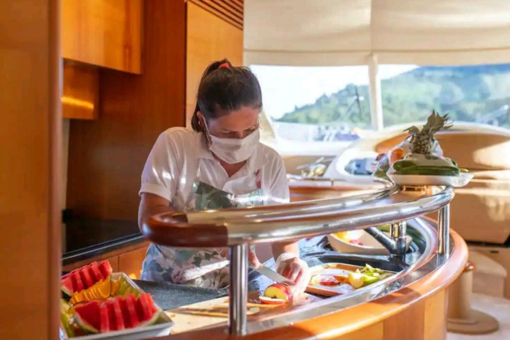 Vision yatch photo 3
