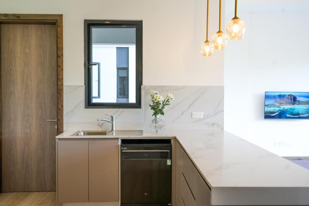 Riverbank One Bedrooms Apartment, Swimming pool, gym, workspace, DB Space Living