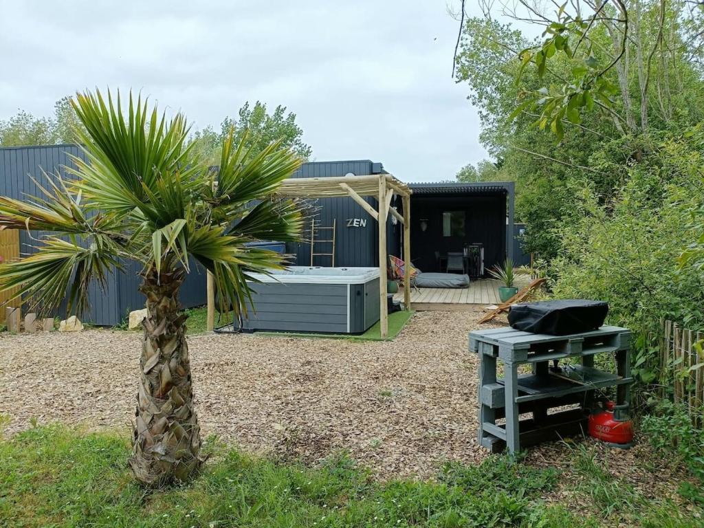 Propriete de 2 chambres avec jacuzzi terrasse et wifi a Saint Jean de Monts a 2 km de la plage photo 1
