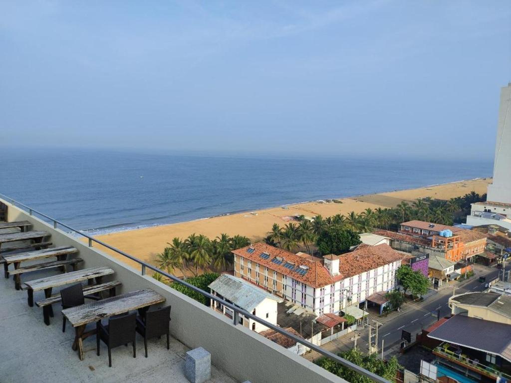Ocean Breeze Apartment Negombo, R 5, B16 Mina photo 4