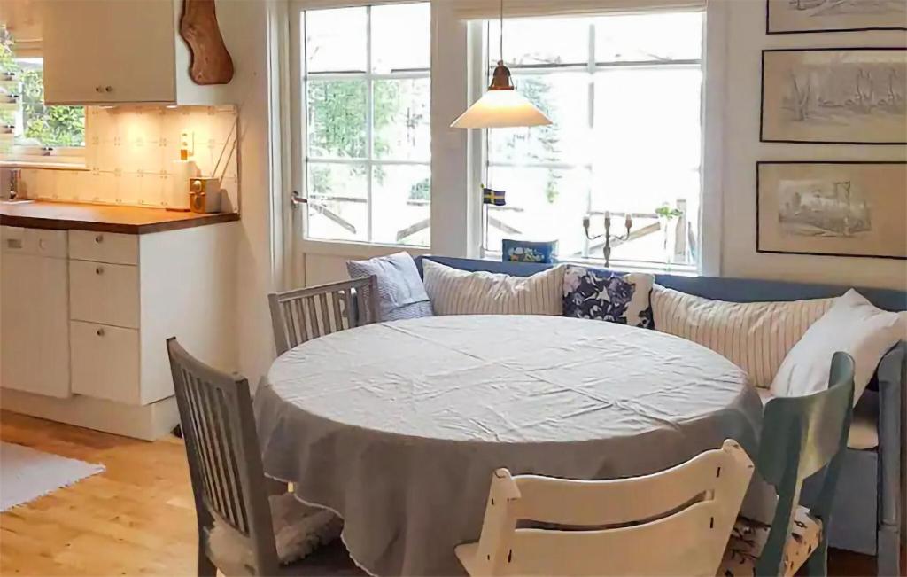 Gorgeous Home In Gvleborg With House Sea View photo 3