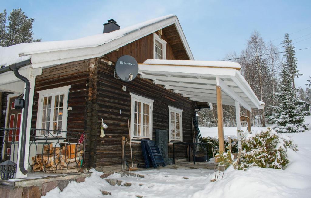 3 Bedroom Beautiful Home In Gjessen photo 1