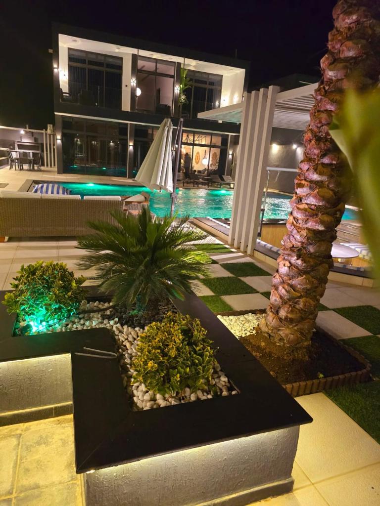 Elysee Villa photo 1