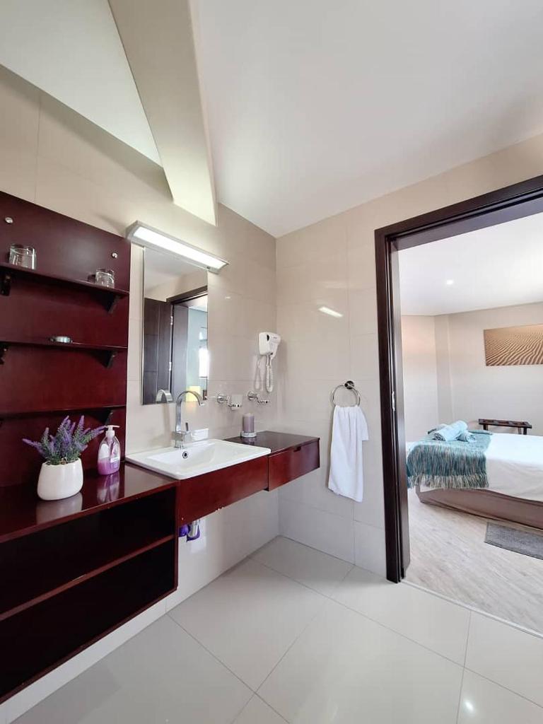 Camere da Letto- Hotel-On-The Beach Self Catering photo 4