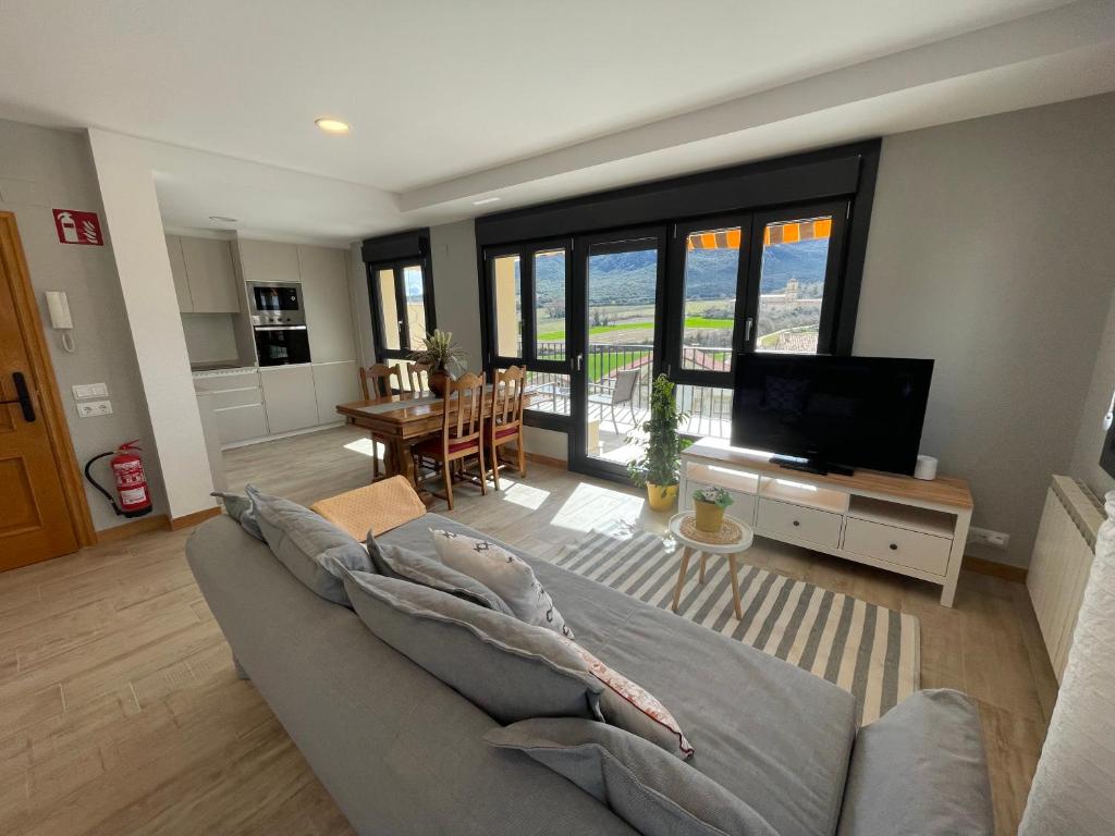 Apartamentos Montejurra