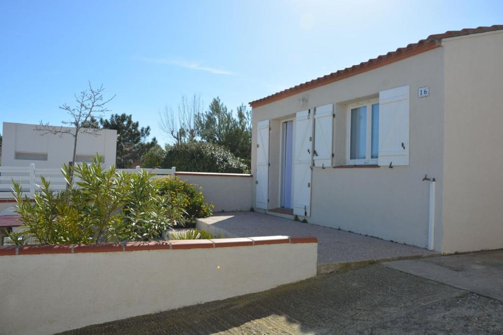 Maison avec 2 terrasses à 400 mètres de la plage photo 1