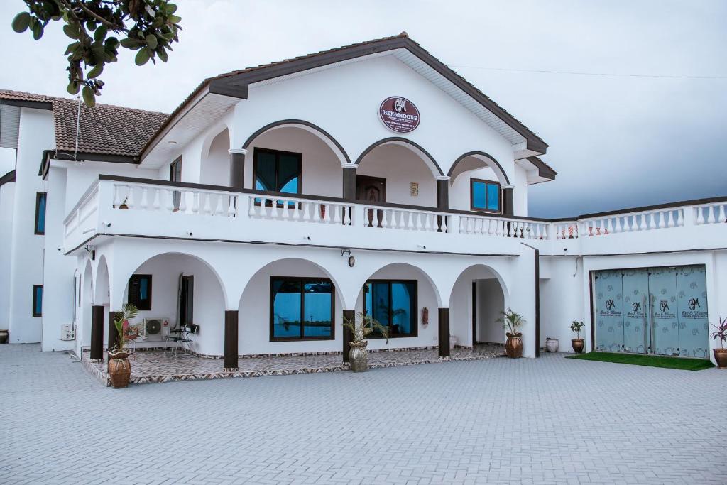 Ben and Moons Lodge and Event Center