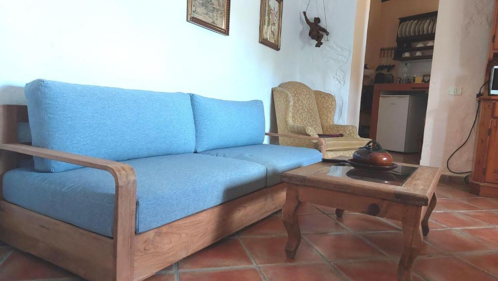 Apartamentos-Monasterio-de-San-Antonio-Rustikales-Apartment-mit-kleiner-Terrasse-im-Innenhof photo 2