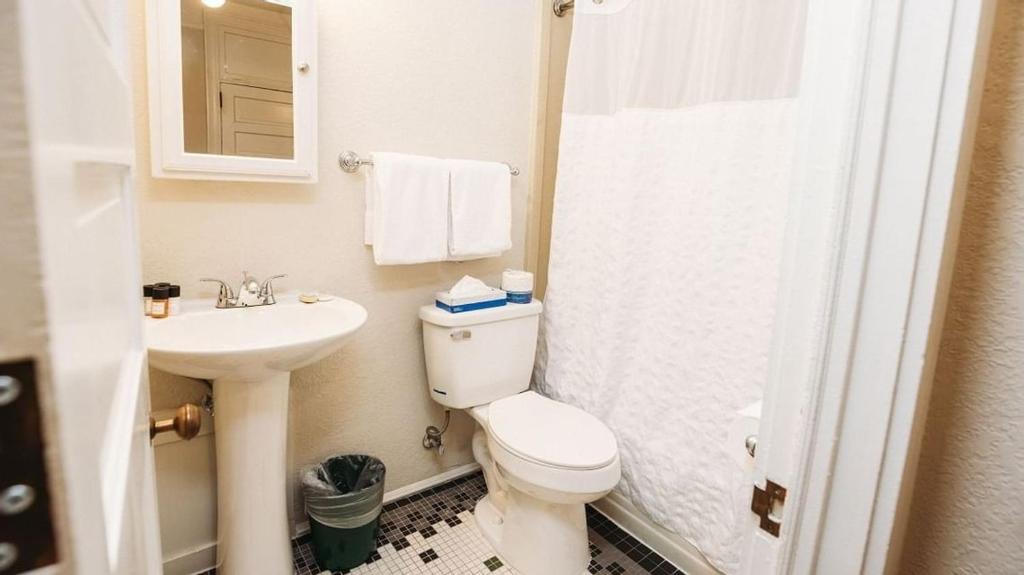 Hotel Colorado photo 1