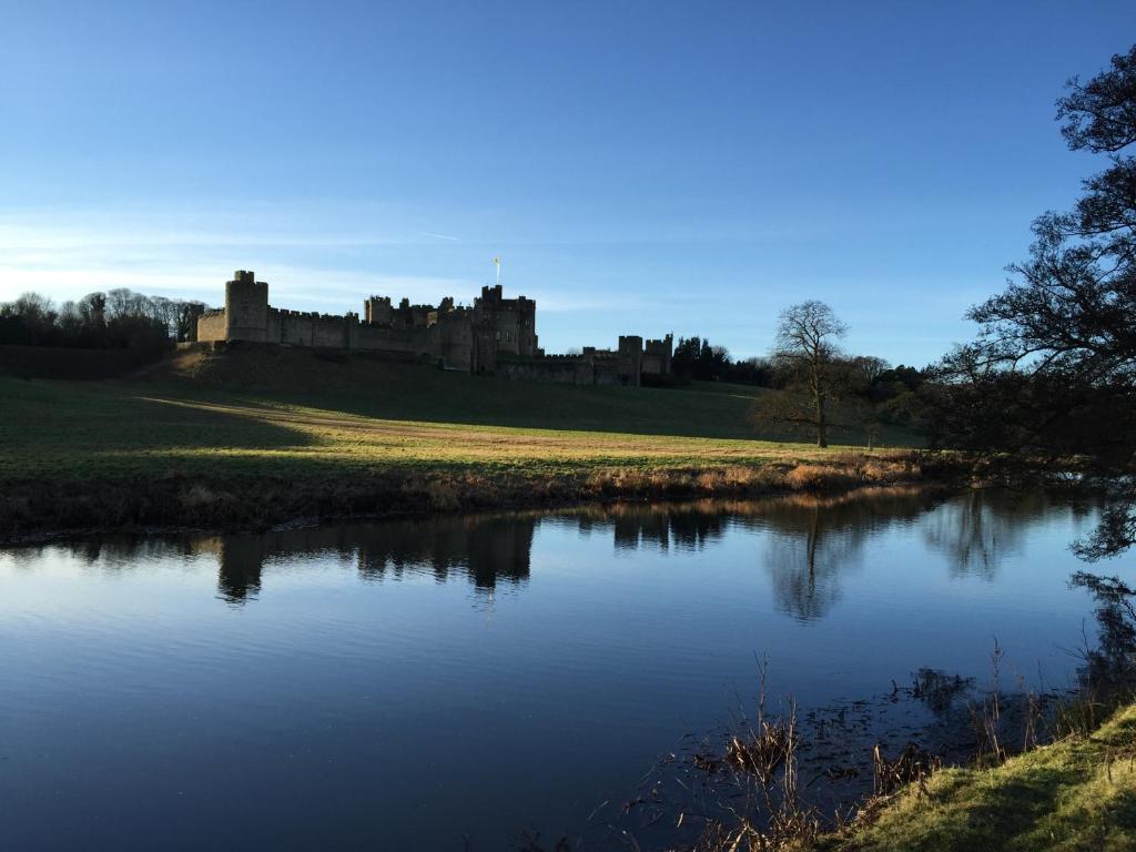 Castle Retreat - luxury apartment opposite Alnwick Castle photo 2