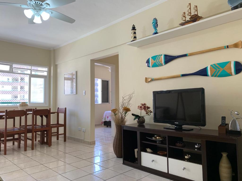 APARTAMENTO NA PRAIA GRANDE A 200 MÉTROS DA PRAIA, CONFORTÁVEL ESPAÇOSO WIFI 350 Mega TV Claro, ÓTIMA LOCALIZAÇÃO photo 1