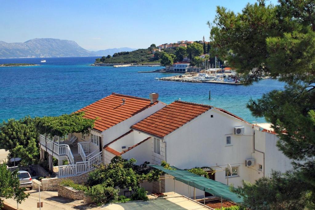 Apartments by the sea Lumbarda, Korcula - 4348