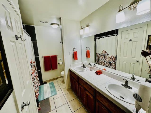 Yosemite Elements Sleeps 12 Pet Friendly Views photo 4