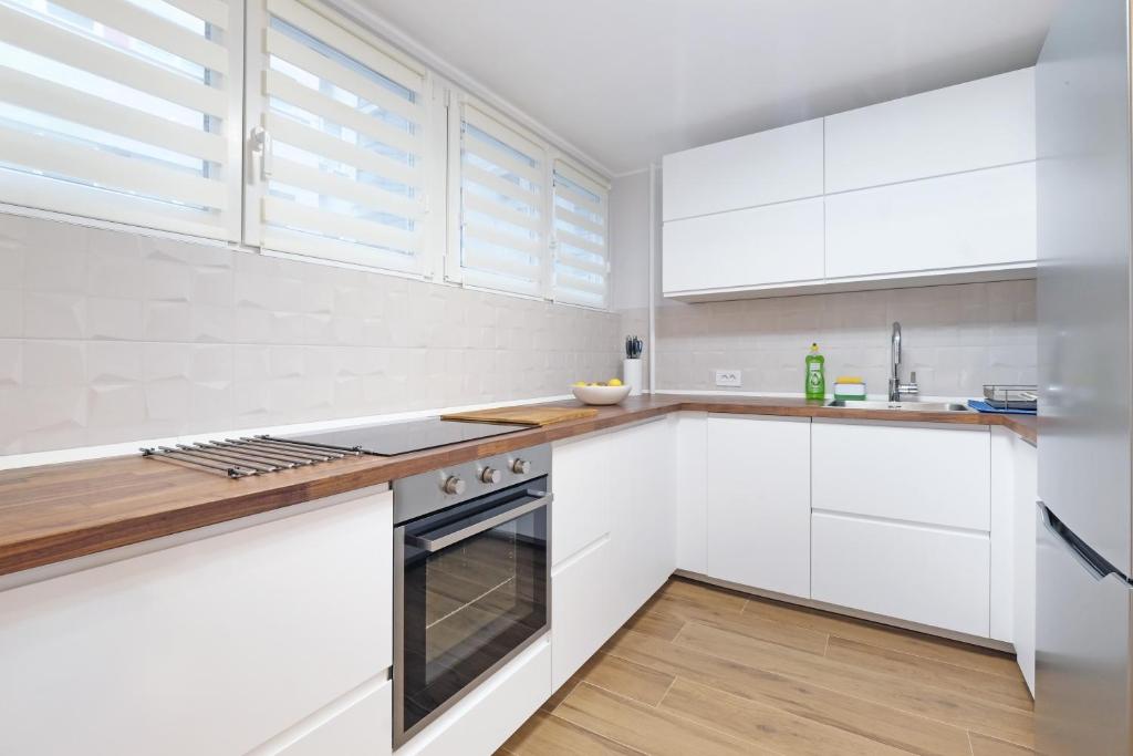 Arena West Gem Apartment photo 4