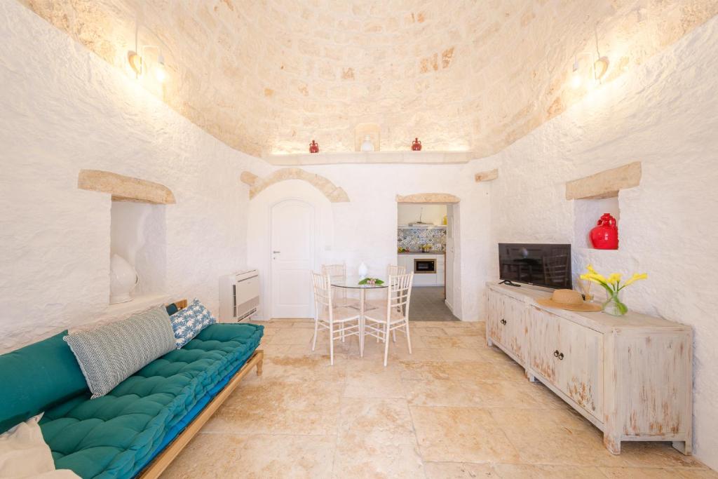 Family Trullo of Silence - Authentic Trullo with Private Pool Pet Friendly - Tap to explore photos