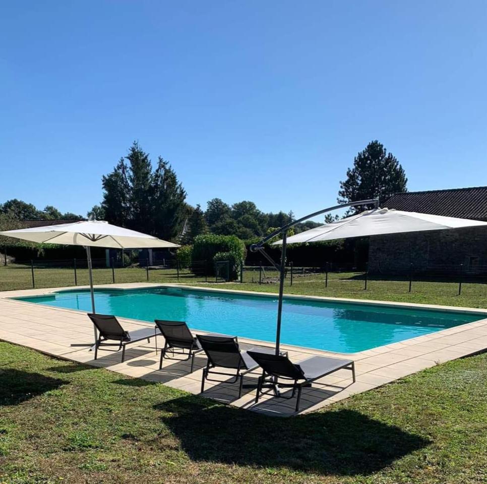 French Farmhouse Retreat - Chant Oiseau
