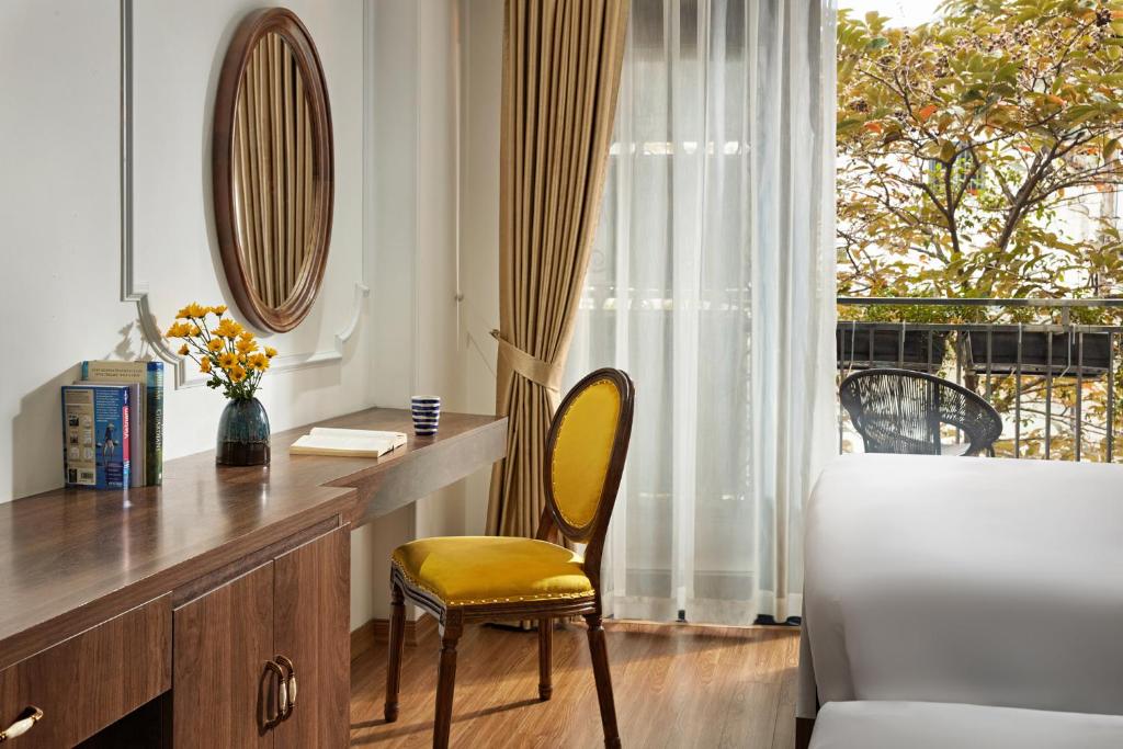 Eliana Premio Hanoi Hotel