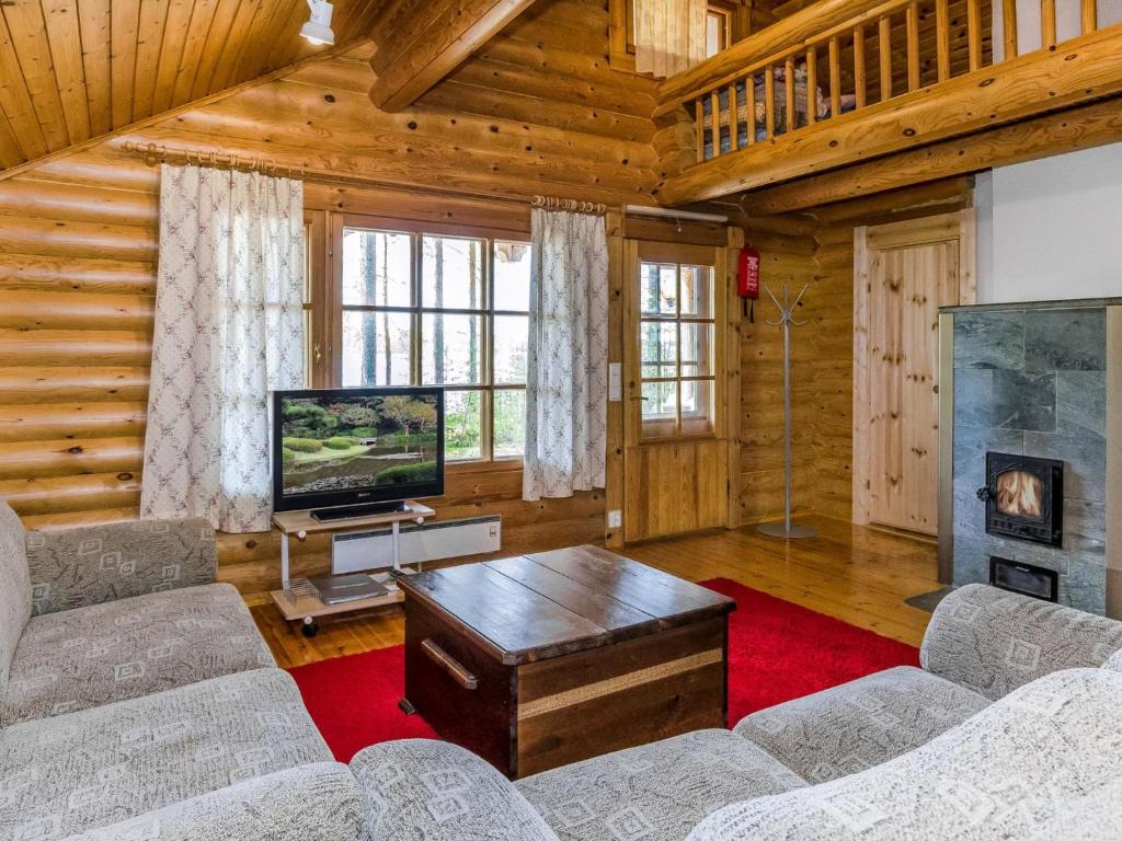 Holiday Home Iso mökki by Interhome photo 2