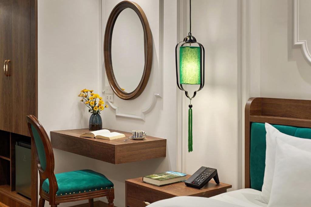 Eliana Premio Hanoi Hotel