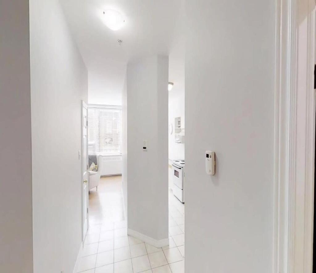 Bright Cozy Condo The Heart of Uptown 2BED Coffee & tea photo 2