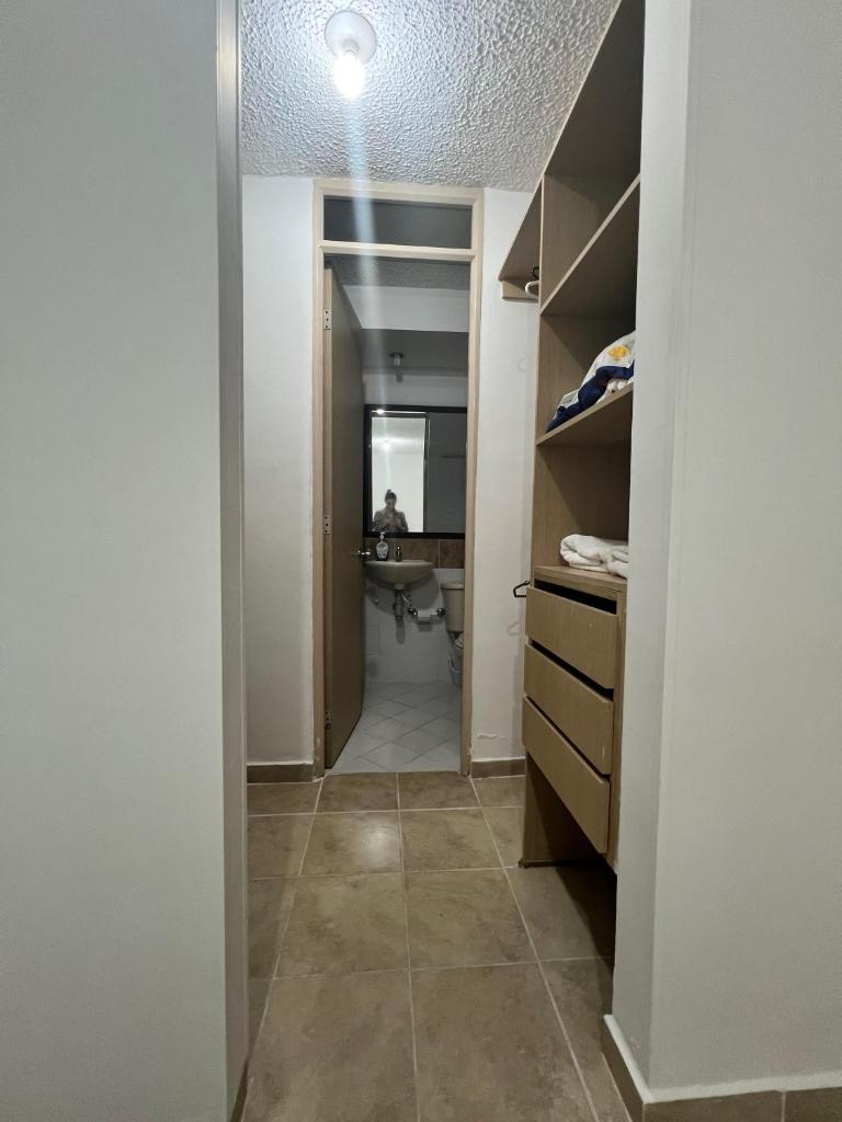 APARTAMENTO AMOBLADO, COMODO Y BIEN UBICADO EN IBAGUE photo 1