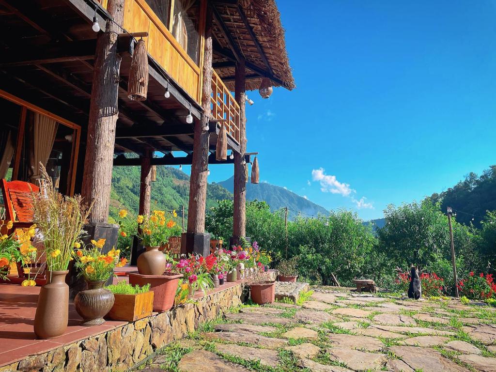 Ngũ Chỉ Sơn Trekking Sapa