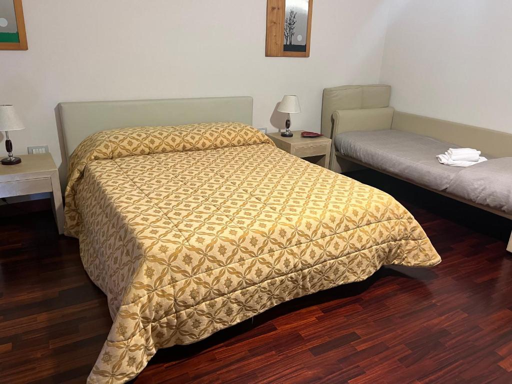 Gioviale Rooms, Naples
