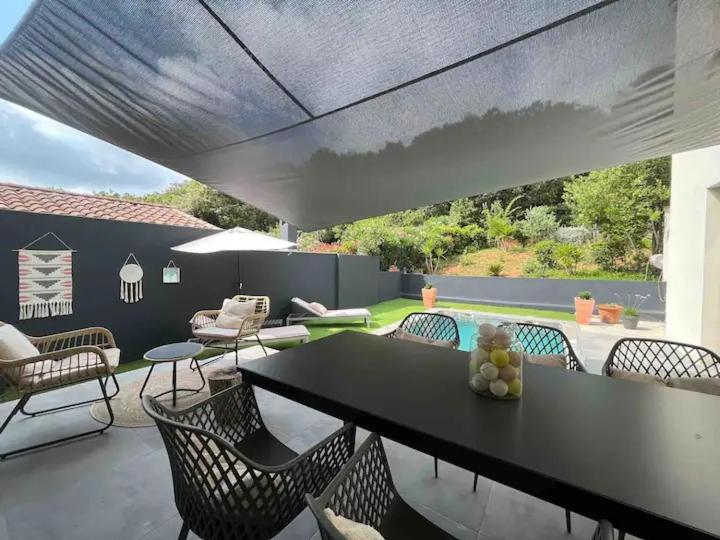 Belle villa d'architecte entre Mer et Garrigue photo 2