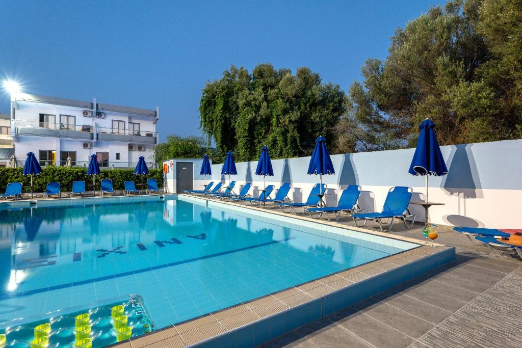 Anixis Hotel
