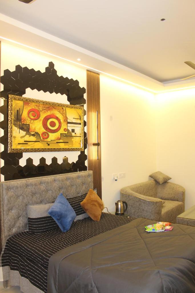 Praavi homes (Stylish 1 bedroom Apt Right on Central Noida) photo 2
