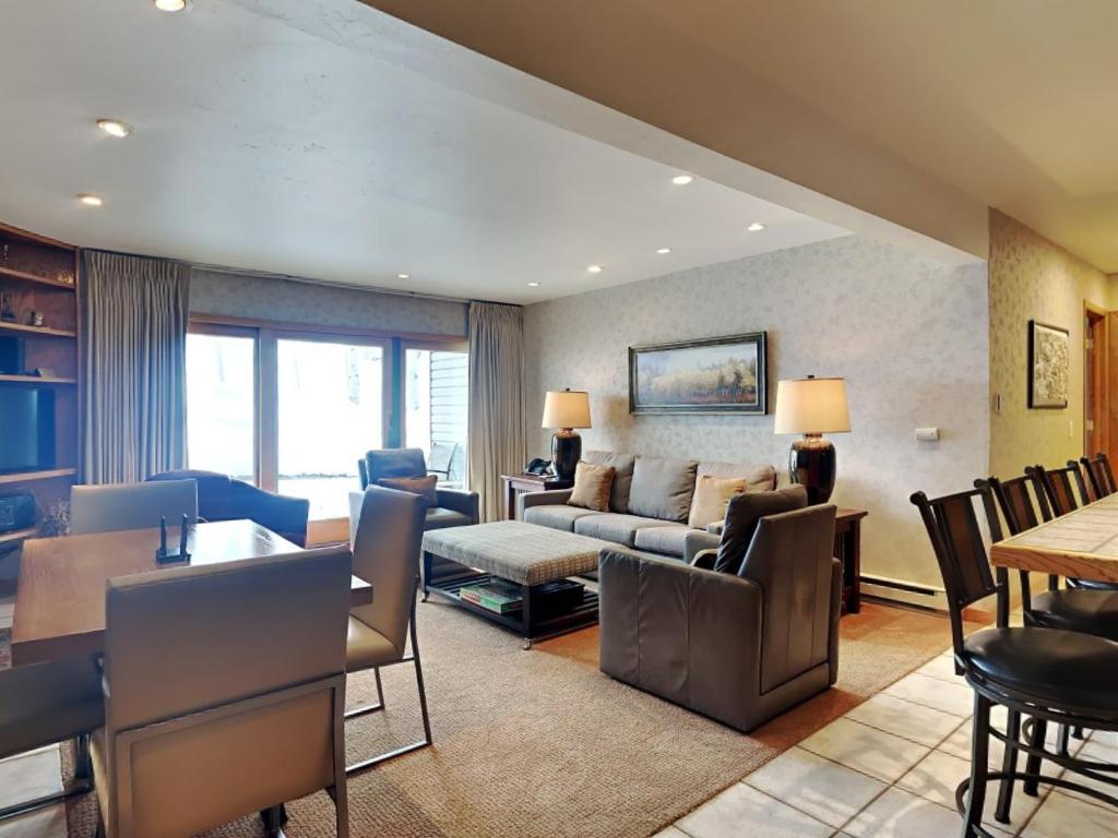 Timberline Condominiums 2 Bedroom Standard Unit C2H photo 2