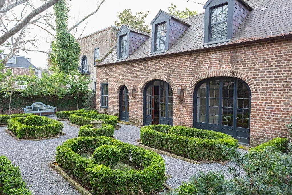 Gibbon House at Casa Zoe image