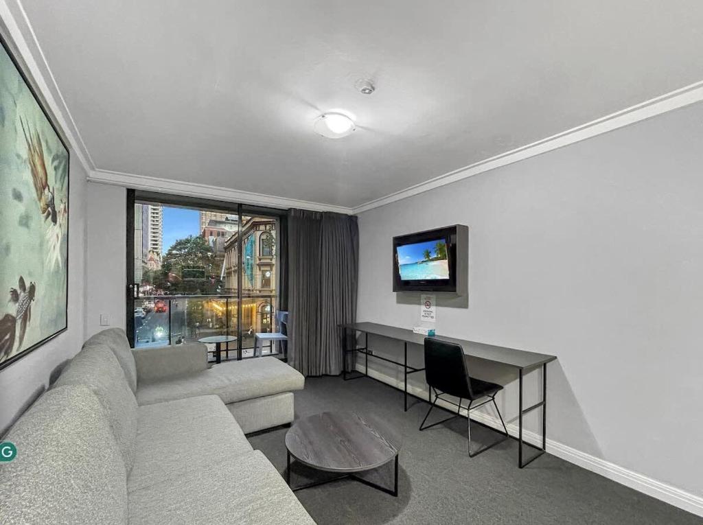 MetaWise Sydney CBD Haymarket City View 1Bed photo 2