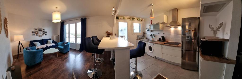 Appartement avec vue panoramique sur les montagnes photo 1