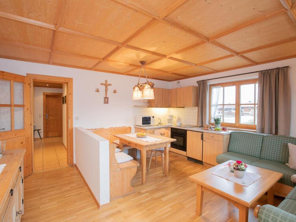Holiday apartment Broslhof