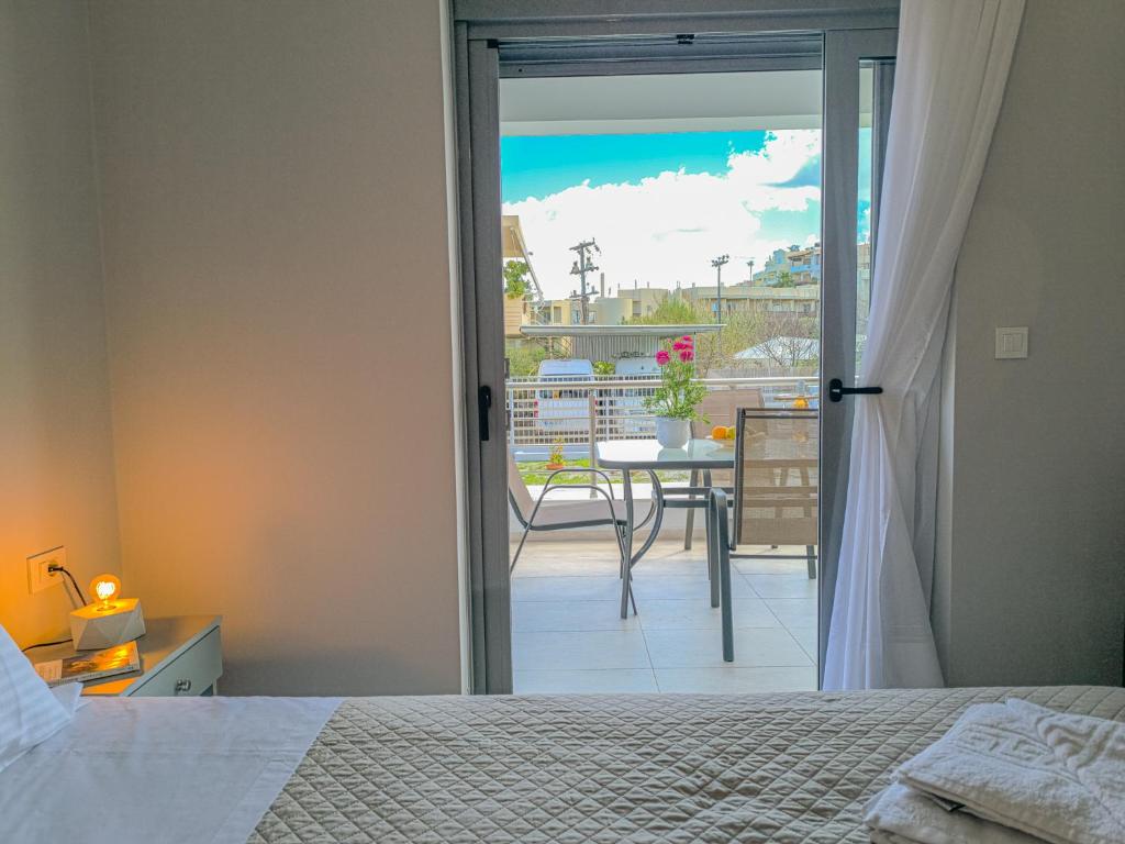 Newly Built House Steps from the Beach: Everything Within Walking Distance - Enjoy a Car-Free Stay photo 3
