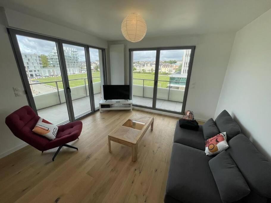 Presqu'île, appartement neuf avec balcon, salle de gym et parking photo 1