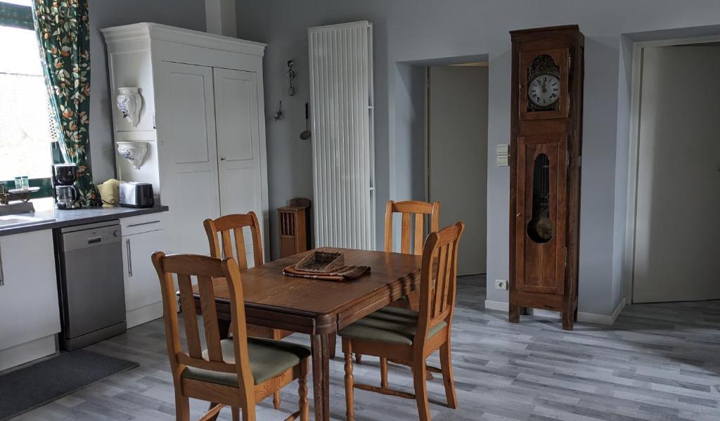 Gîte insolite: APPART' DU CHEF DE GARE photo 4