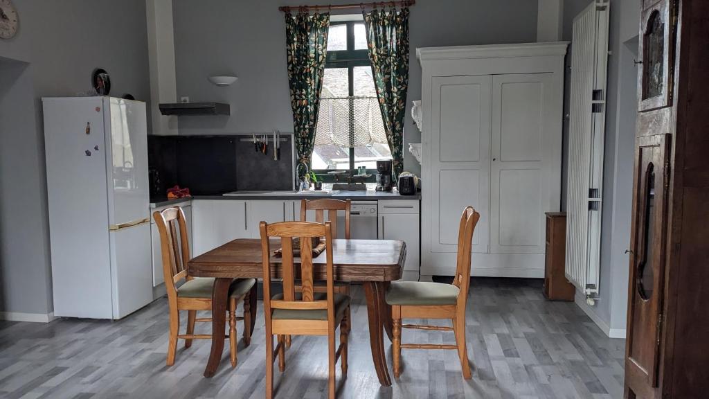 Gîte insolite: APPART' DU CHEF DE GARE photo 1