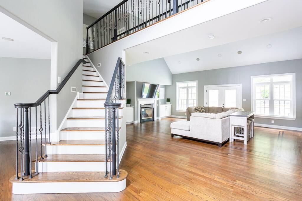 Pike Creek Palace 6 Bedrooms with 5 King beds Villa in Wilmington's Chateau Country photo 2