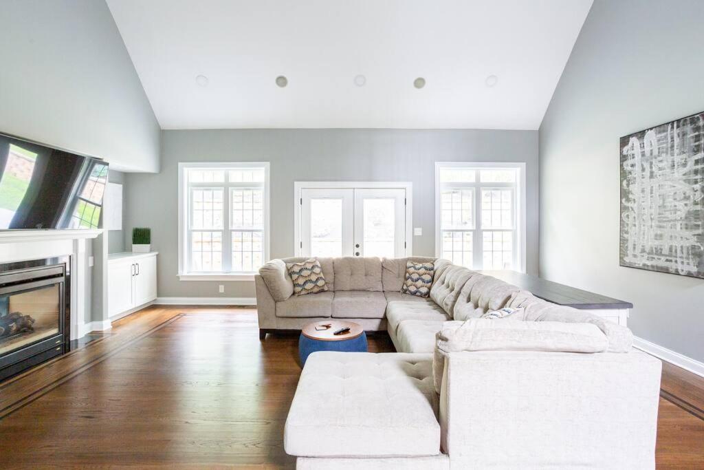 Pike Creek Palace 6 Bedrooms with 5 King beds Villa in Wilmington's Chateau Country photo 4