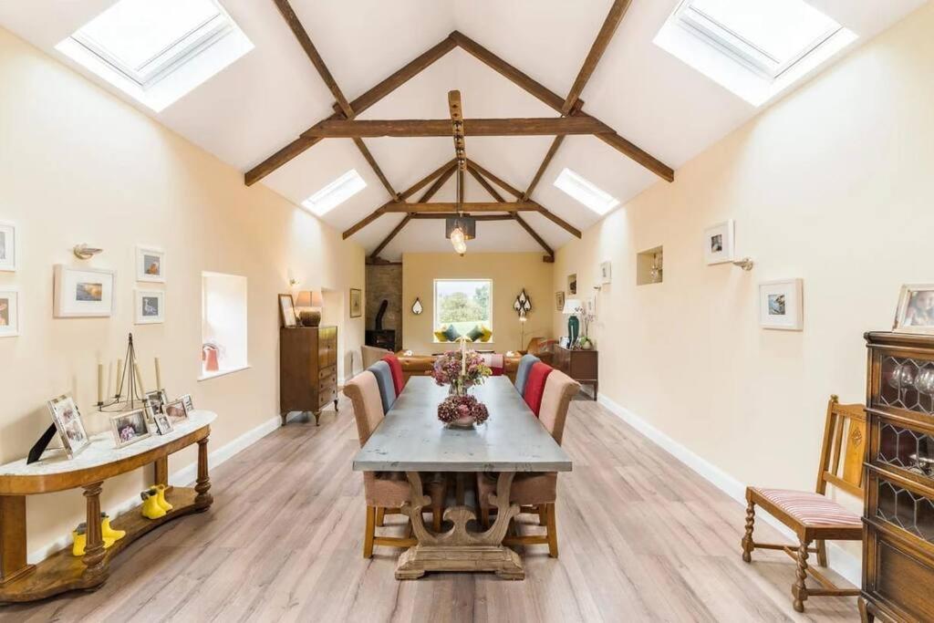 Stunning Granite Barn Conversion photo 3