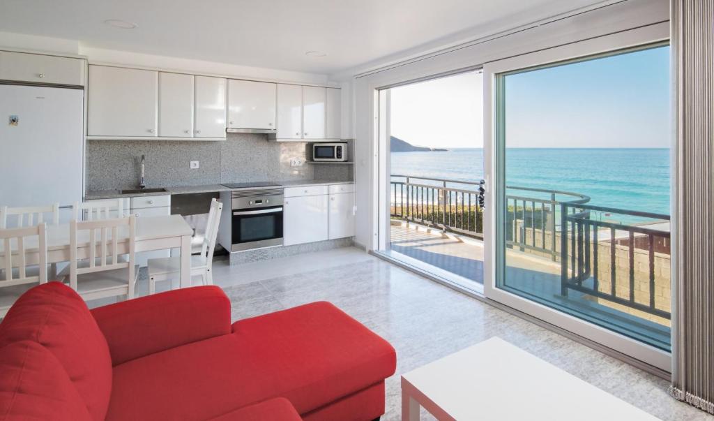 AG Casa Vilamar en primera linea de playa Razo photo 3